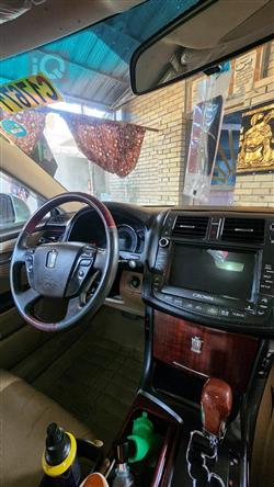 تۆیۆتا کراون